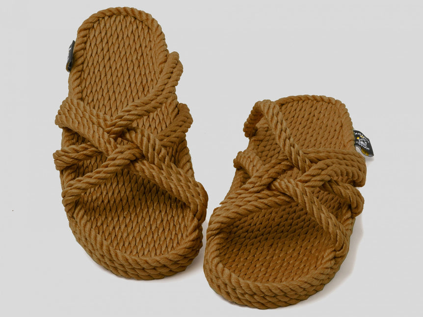 Slip On Café